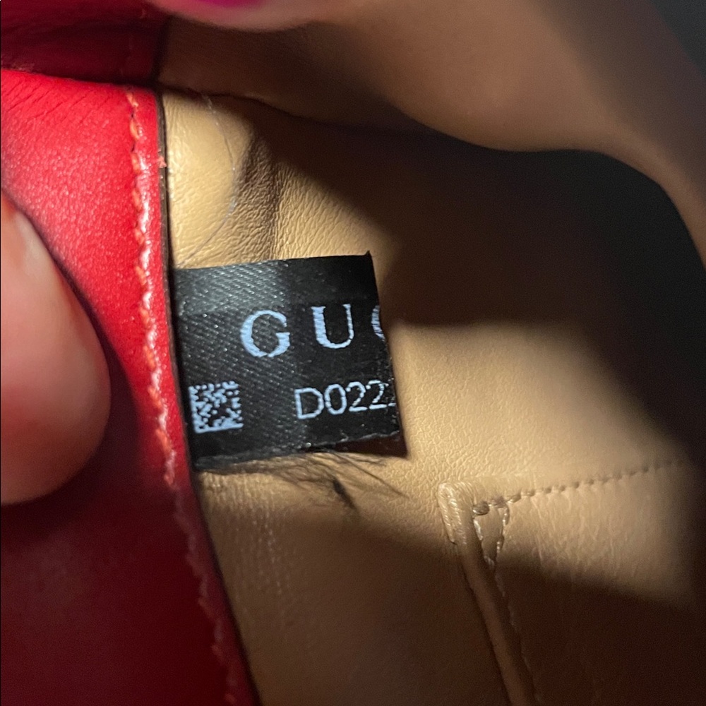 Gucci Queen Margaret Pearl Studs Broadway Red Bee Chain Bag ! ❤️💛 - Picture 12 of 13